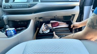 Changing the cabin air filter in the Toyota Highlander Quick tutorial [upl. by Ainotal]