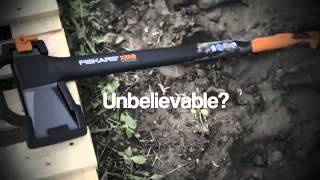 Fiskars Splitting Axe X25 vs Tank [upl. by Kuhn]