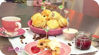 Englische Scones  Sweet amp Easy  Enie backt  sixx [upl. by Nodlew943]