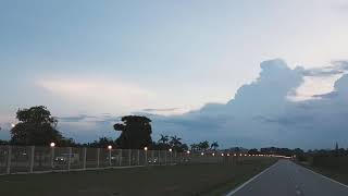 Plane Spotting Malaysia Airlines Boeing 737 MH1276 landing at Kuantan Airport WMKD [upl. by Llehsad76]