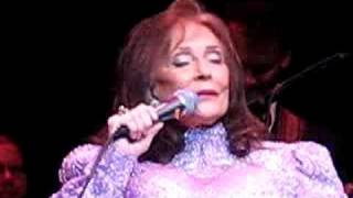 Loretta Lynn  They dont makeem like my daddy anymore [upl. by Brietta]