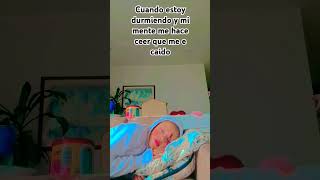 Cuando estoy a gusto durmiendo y me caigo en el sueño 🥱 comedy miedo humor [upl. by Inoj]