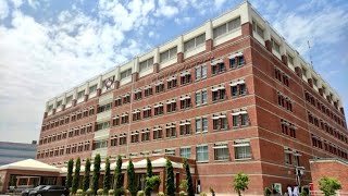 Darogh ba os da har sarri Ghani Khan song on Shaukat Khanum Peshawar way [upl. by Assirolc478]