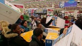 Walmart Black Friday Shopping 2012 Walmart Employees Threaten Strike [upl. by Hector]