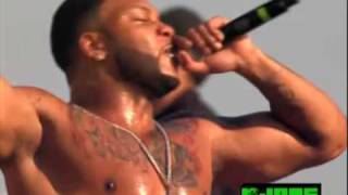 flo rida right round live R [upl. by Ihcas]