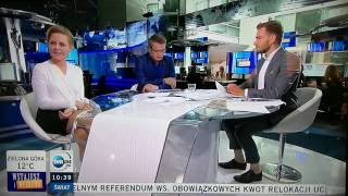 Śmiech prezenterki na wizji  TVN24  zabawki  1102016 [upl. by Ahsitan246]