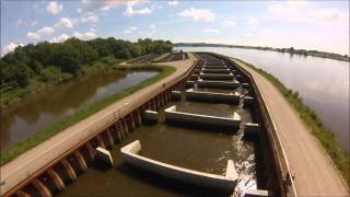 Hochwasser 05062013 Gefahr bei der Fischtreppe bei Geesthacht Full HD [upl. by Latnahc304]