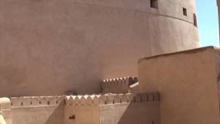 The fort of Niwza  نزوى‎ Oman  سلطنة عمان [upl. by Mchail]