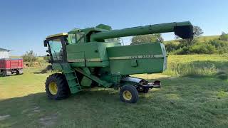 John Deere Sidehill 6620 Combine [upl. by Lynsey]