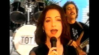 Rare Everlasting Love 1995 TOTP Gloria Estefan [upl. by Ellord484]