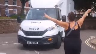 Mother Blocks Serco Prison Van On Road To Support Her Son Ryan [upl. by Herod]