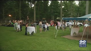 “Brew at the Zoo” attracts hundreds to Forest Park [upl. by Anek]