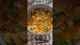 My family goes crazy over this One Pot Veggie Tortellini Soup shorts [upl. by Gunas317]