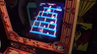 Original Donkey Kong Arcade Machine in Play [upl. by Kotz350]