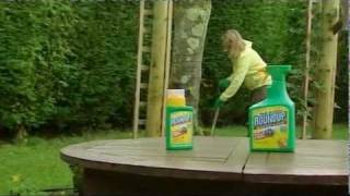 How to Use Successfully a Weedkiller  Video  Roundup [upl. by Konstantin]