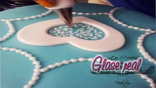 How to make Royal Icing  Receta de glase real [upl. by Bazar]