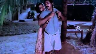 Tamil Hot Songs 8 Nila Kayuthu Sakalakala Vallavan [upl. by Kremer137]