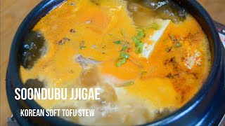 EASY AND SIMPLE SOONDUBU JJIGAE RECIPE KOREAN SOFT TOFU STEW 순두부 찌개 [upl. by Tuppeny491]