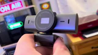 Unboxing amp Testing Logi MX Brio 4K Webcam [upl. by Yeoj]