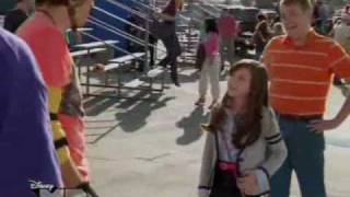 Zeke i Luther S02E01  Zeke Jumps the Shark part 33 PL [upl. by Adyam]