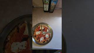 Robertas Margherita Pizza Review IV Part 5 foodshorts pizzalover pizza [upl. by Bolling868]