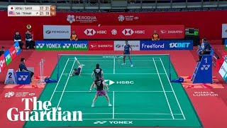 Epic 211shot badminton rally delights fans in Malaysia [upl. by Massie]