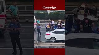 Bağcılar TEMde zincirleme trafik kazası 6 araç birbirine girdi ölü ve yaralılar var [upl. by Merceer]