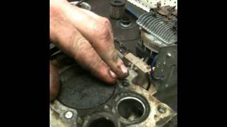 How to Rebuild a 5 hp briggs and stratton engine and convert it to run on water Series 1 Part 3 [upl. by Zobkiw]