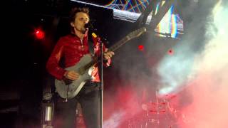 Muse Perform quotKnights of Cydoniaquot at the World War Z World Premiere in London [upl. by Marlon]