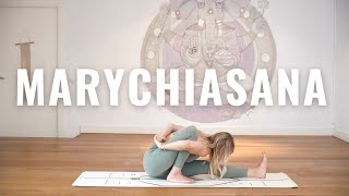 Postura marichyasana  Lucía Liencres yoga [upl. by Columbus]