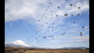 🇯🇵 JGSDF 1st Airborne Brigade Jump Training 🇯🇵 [upl. by Rbma]