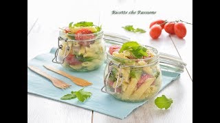 Pasta fredda con grana rucola e pomodorini  Ricette che Passione [upl. by Moule]