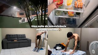 Uma noite de sobrevivência morando sozinho kkkk [upl. by Elston855]