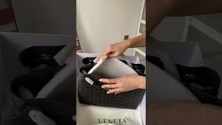 UNBOXING BOTTEGA VENETA ANDIAMO IN MEDIUM SIZE  qxluxury [upl. by Darton]