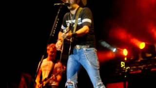 Jason Aldean Wont Back Down Tom Petty Cover  Wagon Wheel Festival Sept 19 2009 [upl. by Lagas]