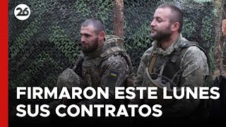 Ucrania tendrá 700 reclutas de su legión de voluntarios en Polonia [upl. by Nnorahs]