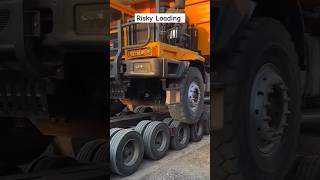 Best truck loader with best driving skills atrangicarkur ytshorts shorts truckdriver trucklife [upl. by Sej]