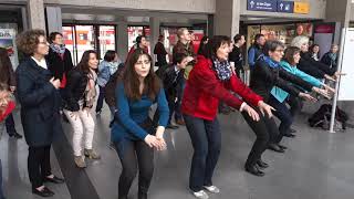 Chor flashmob Best of Gospel Were Going Down im Bahnhof Bruchsal  Heimattage Bruchsal  GCF [upl. by Asserac]