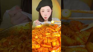 ramen and tteokbokki combo delicious mukbang tteokbokki ramen mukbang shortsfeed [upl. by Aisatal]