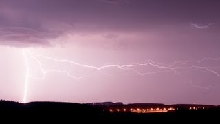 Éclairs kilométriques Série  Orages particuliers [upl. by Sherman]