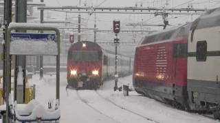 Ambiance hivernale MontreuxLausanne en train [upl. by Asinet655]