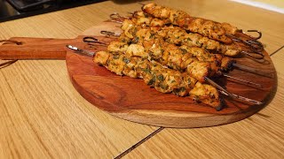 Brochettes de poulet au four facile et succulent [upl. by Aramaj6]