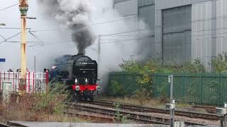 60532 Blue Peter departs Preston 151124 [upl. by Anoniw]