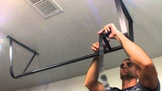 Wrapping your Pull up bar for a ultimate grip [upl. by Orat709]