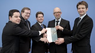 Wirtschaftsinstitute rechnen 2023 mit Rückgang der deutschen Wirtschaftsleistung [upl. by Ansilme]