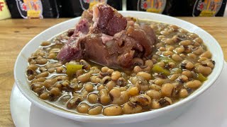 YOU MUST EAT THIS IF WANT TO MAKE SURE YOUR 2023 YEAR IS LUCKYOLD SCHOOL BLACK EYED PEAS ampHAM HOCKS [upl. by Ettennahs]