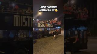 WESOŁY AUTOBUS JAGIELLONII BIAŁYSTOK shorts jagiellonia ekstraklasa [upl. by Eimia]