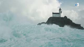 Tempête Ciaran  Images Aériennes de la mer en furie [upl. by Barny]