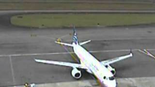 Copa Airlines Embraer 190 airplane lightning strike at the gate blowing off a hubcap [upl. by Adnuhsat]