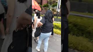 Selling ice cream in orchard road singapore shortvideos travel travelvlog instgram instalikes [upl. by Norval437]